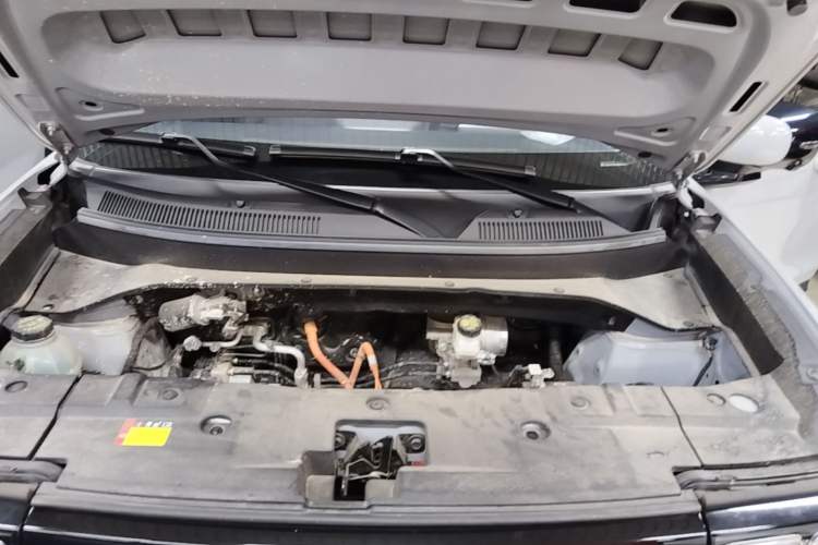Used Baojun Spark EUV 2024 Prestige Edition 4 Seats Engine Bay