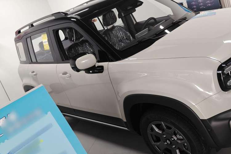 Used Baojun Spark EUV 2024 Prestige Edition 4 Seats Exterior 2