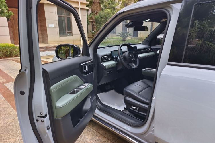 Used Baojun Spark EUV 2024 Prestige Edition 4 Seats Interior 2