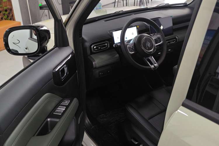 Used Baojun Spark EUV 2024 Prestige Edition 4 Seats Interior 2
