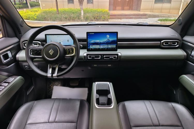 Used Baojun Spark EUV 2024 Prestige Edition 4 Seats Interior 3