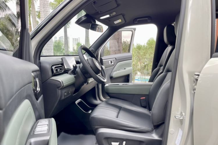 Used Baojun Spark EUV 2024 Prestige Edition 4 Seats Interior 3