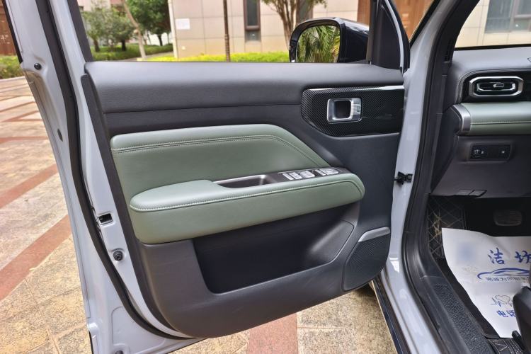 Used Baojun Spark EUV 2024 Prestige Edition 4 Seats Interior 8