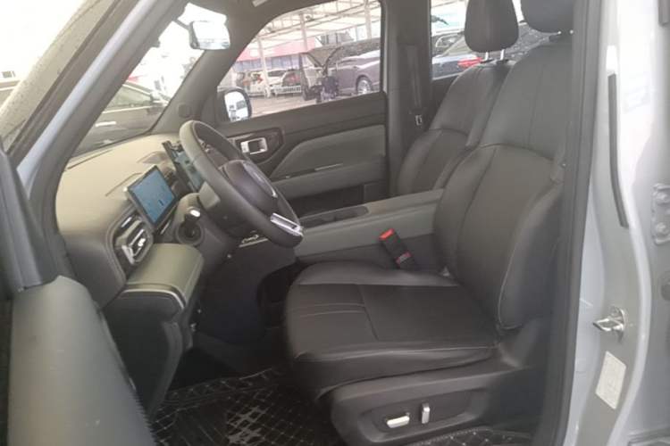 Used Baojun Spark EUV 2024 Flagship Edition 4 Seats Left Front Seat