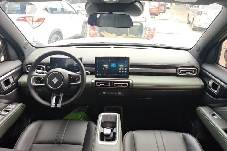 Used Baojun Spark EUV 2024 Prestige Edition 4 Seats Center Console