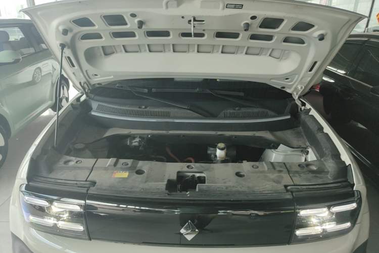 Used Baojun Spark EUV 2024 Flagship Edition 4 Seats Engine Bay