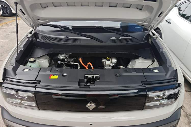 Used Baojun Spark EUV 2024 Prestige Edition 4 Seats Engine Bay