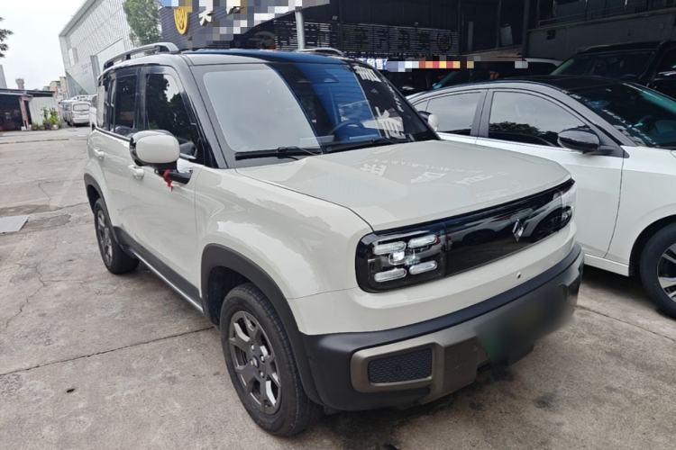 Used Baojun Spark EUV 2024 Prestige Edition 4 Seats Front Right 45 Deg
