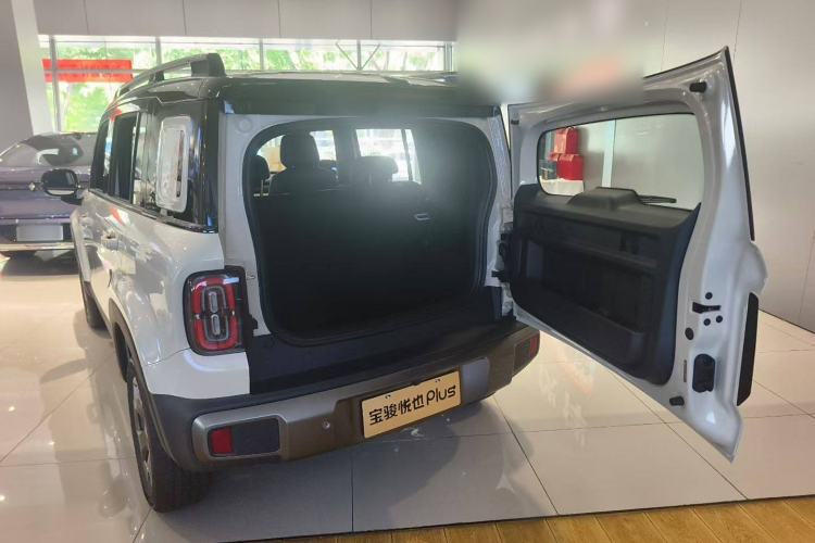 Used Baojun Spark EUV 2024 Prestige Edition 4 Seats Interior 1