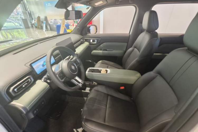 Used Baojun Spark EUV 2024 Prestige Edition 4 Seats Interior 4