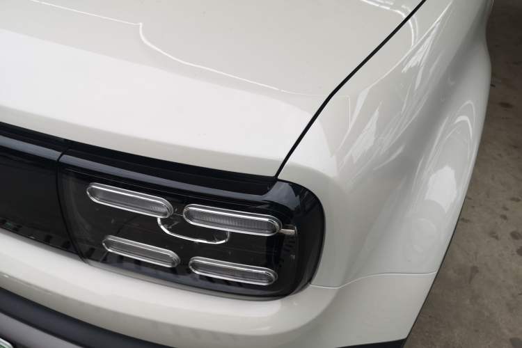 Used Baojun Spark EUV 2024 Prestige Edition 4 Seats Left Front Headlight