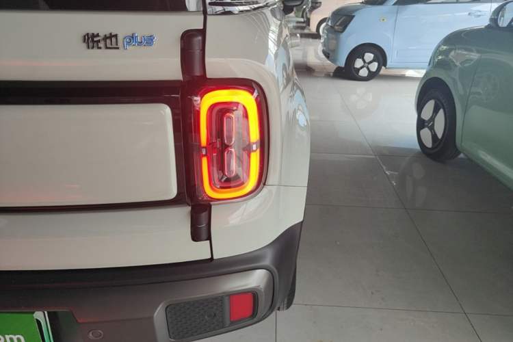 Used Baojun Spark EUV 2024 Flagship Edition 4 Seats Right Rear Taillight