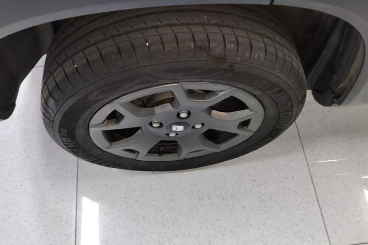 Used Baojun Spark EUV 2024 Prestige Edition 4 Seats Right Rear Wheel Hub