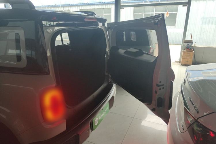 Used Baojun Spark EUV 2024 Flagship Edition 4 Seats Trunk
