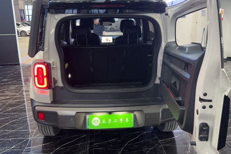Used Baojun Spark EUV 2024 Flagship Edition 4 Seats Trunk