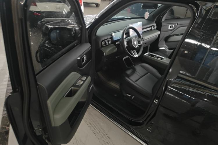 Used Baojun Spark EUV 2025 Flagship Edition 5 Seats Driver Seat