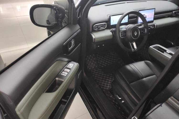Used Baojun Spark EUV 2025 Flagship Edition 5 Seats Driver Seat