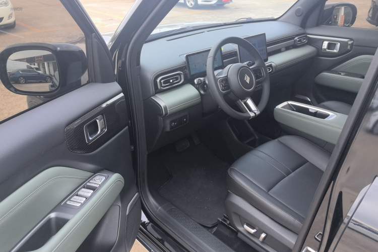 Used Baojun Spark EUV 2025 Flagship Edition 5 Seats Driver Seat