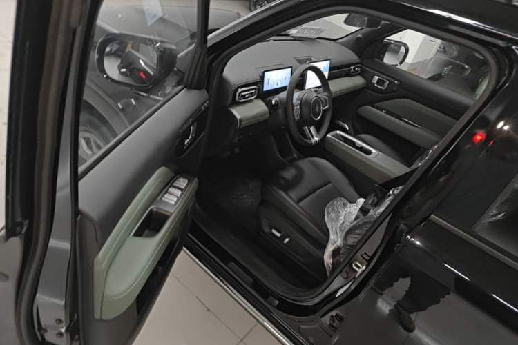 Used Baojun Spark EUV 2025 Flagship Edition 5 Seats Driver Seat