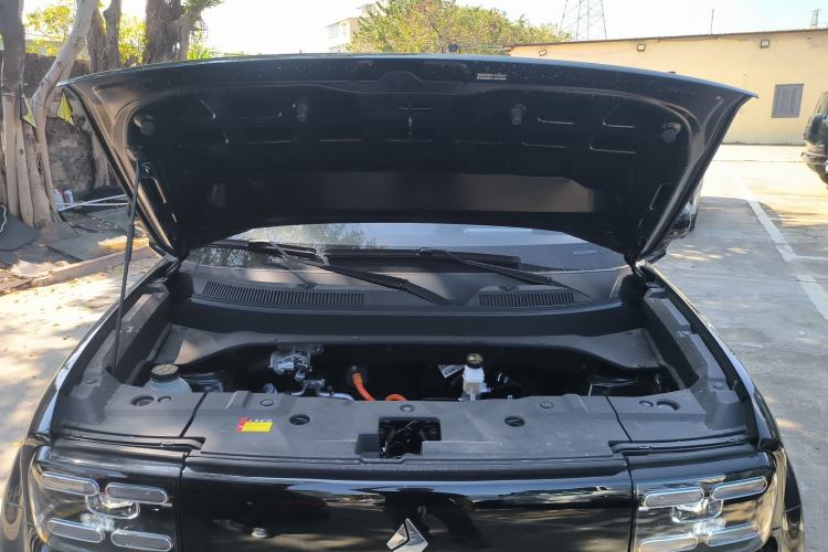 Used Baojun Spark EUV 2025 Flagship Edition 5 Seats Engine Bay