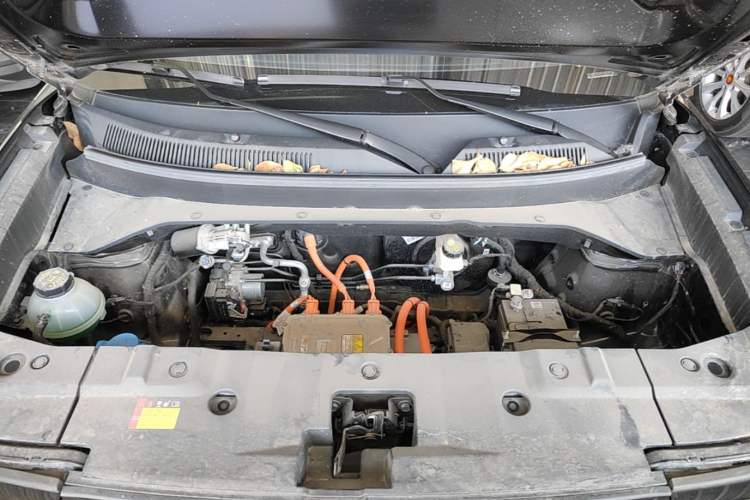 Used Baojun Spark EUV 2025 Flagship Edition 5 Seats Engine Bay