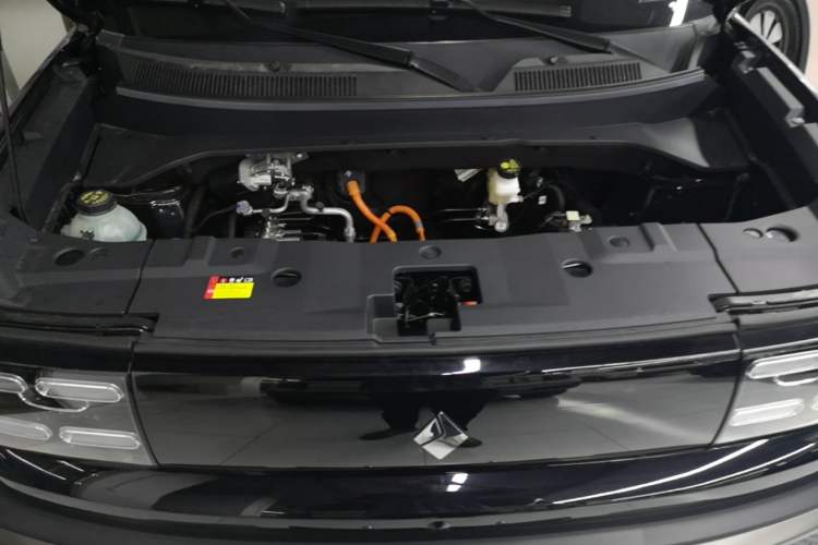 Used Baojun Spark EUV 2025 Flagship Edition 5 Seats Engine Bay