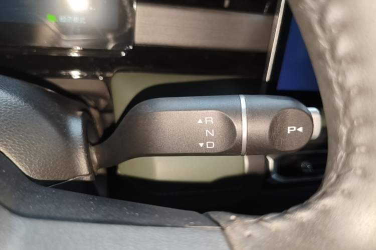 Used Baojun Spark EUV 2025 Flagship Edition 5 Seats Gear Lever
