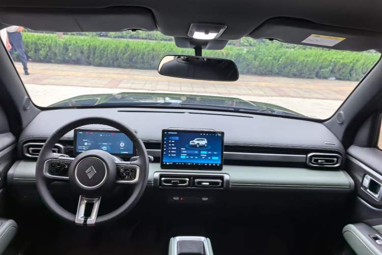 Used Baojun Spark EUV 2025 Flagship Edition 5 Seats Interior 2