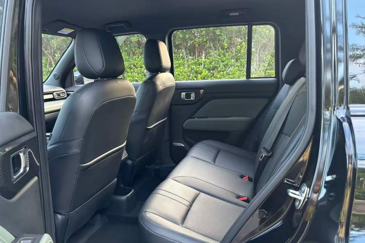 Used Baojun Spark EUV 2025 Flagship Edition 5 Seats Interior 4