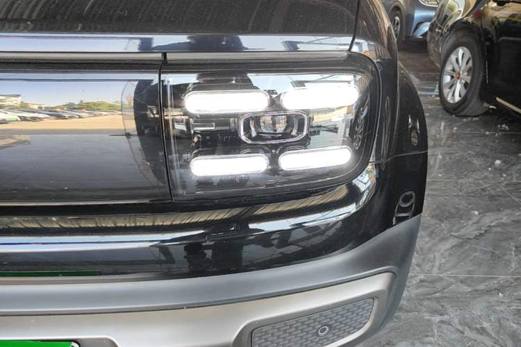 Used Baojun Spark EUV 2025 Flagship Edition 5 Seats Left Front Headlight