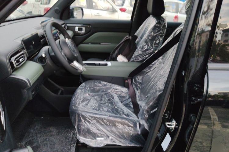Used Baojun Spark EUV 2025 Flagship Edition 5 Seats Left Front Seat