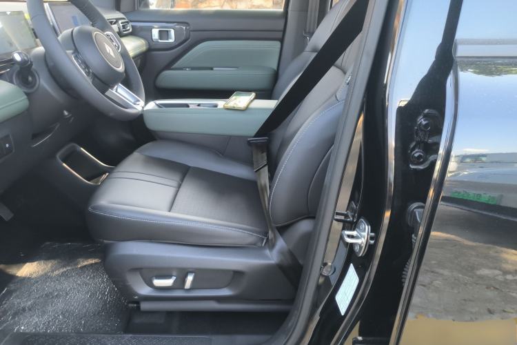 Used Baojun Spark EUV 2025 Flagship Edition 5 Seats Left Front Seat