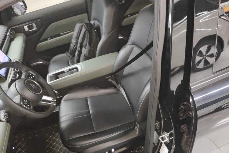 Used Baojun Spark EUV 2025 Flagship Edition 5 Seats Left Front Seat