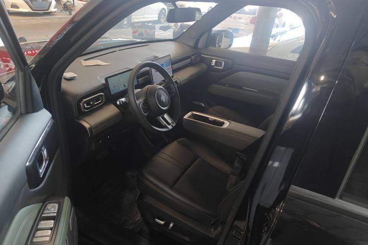 Used Baojun Spark EUV 2025 Flagship Edition 5 Seats Left Front Seat