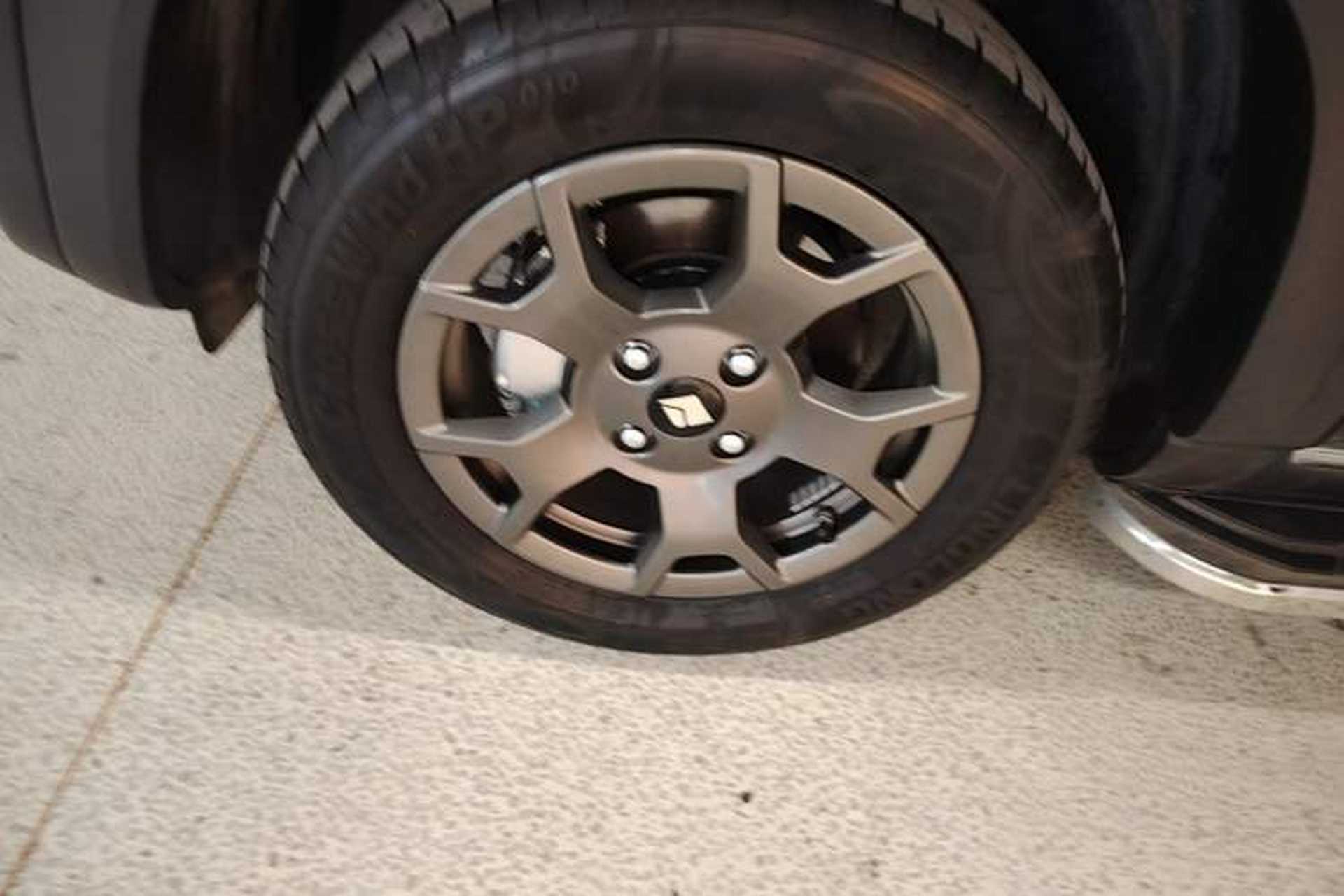 Used Baojun Spark EUV 2025 Flagship Edition 5 Seats Left Front Wheel Hub