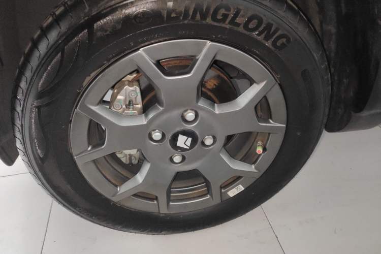 Used Baojun Spark EUV 2025 Flagship Edition 5 Seats Left Front Wheel Hub