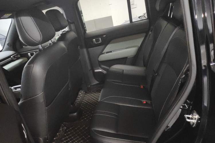 Used Baojun Spark EUV 2025 Flagship Edition 5 Seats Left Rear Seat