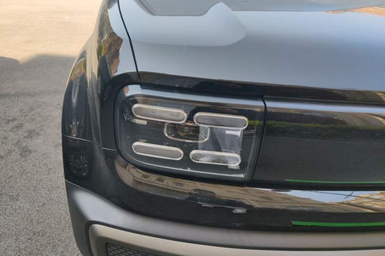 Used Baojun Spark EUV 2025 Flagship Edition 5 Seats Right Front Headlight