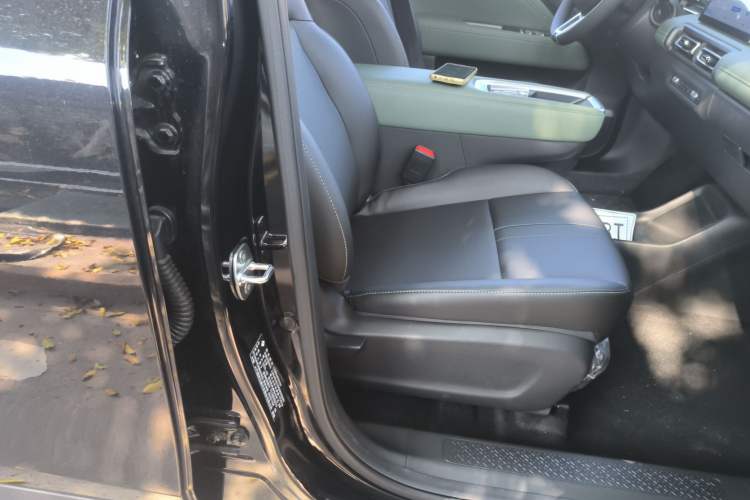 Used Baojun Spark EUV 2025 Flagship Edition 5 Seats Right Front Seat