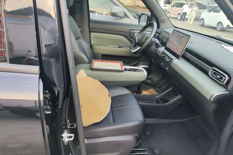 Used Baojun Spark EUV 2025 Flagship Edition 5 Seats Right Front Seat