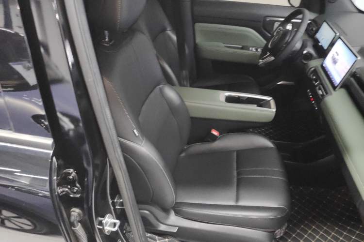 Used Baojun Spark EUV 2025 Flagship Edition 5 Seats Right Front Seat