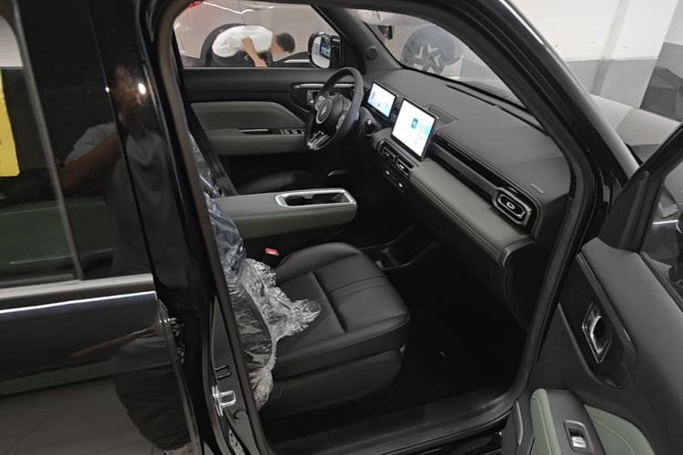 Used Baojun Spark EUV 2025 Flagship Edition 5 Seats Right Front Seat