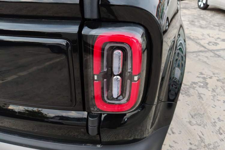 Used Baojun Spark EUV 2025 Flagship Edition 5 Seats Right Rear Taillight
