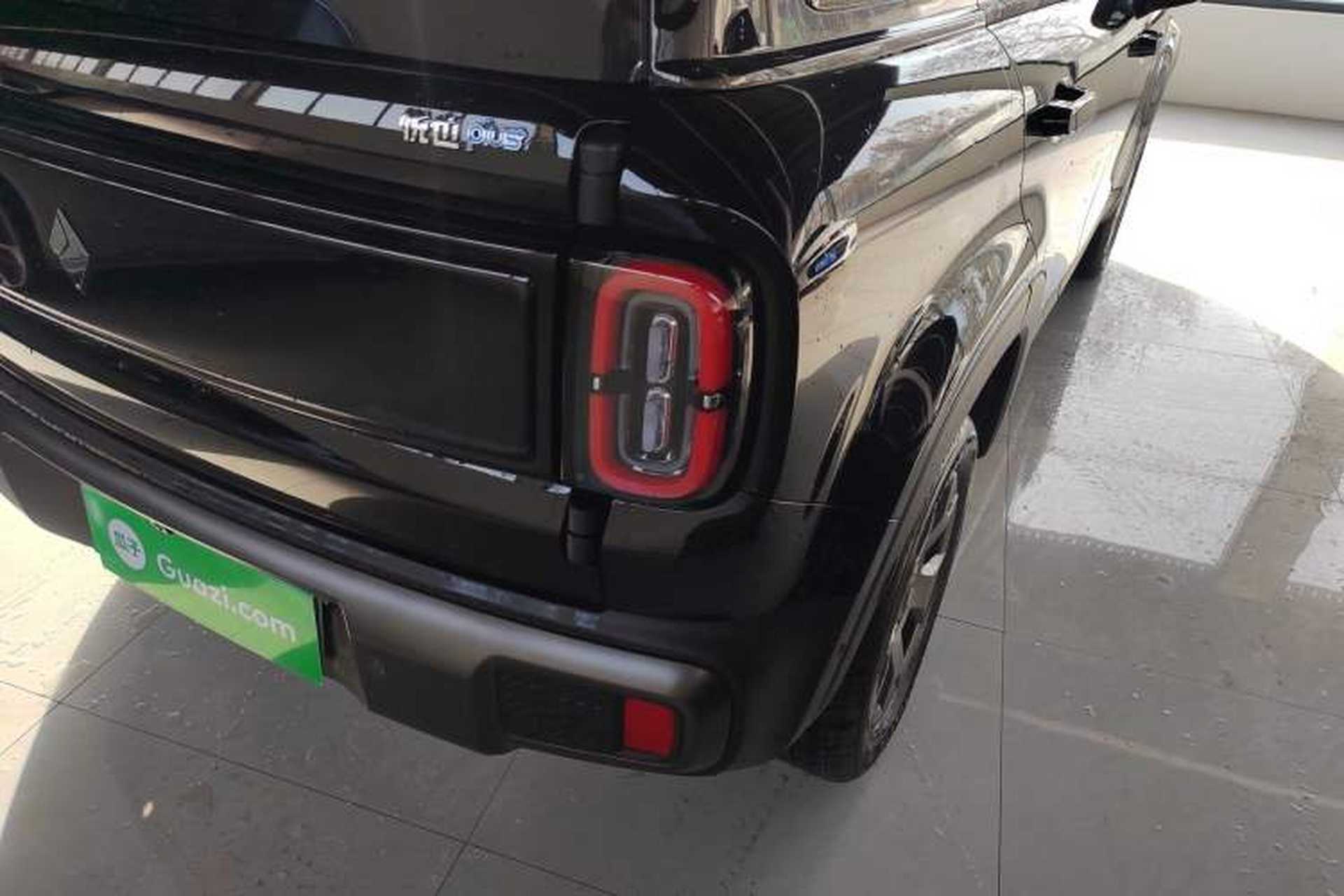 Used Baojun Spark EUV 2025 Smart Luxury Edition 5 Seats Right Rear Taillight