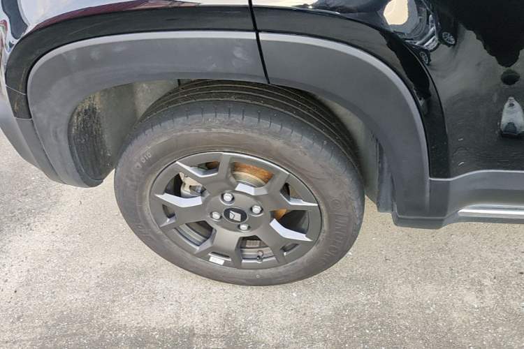 Used Baojun Spark EUV 2025 Flagship Edition 5 Seats Right Rear Wheel Hub