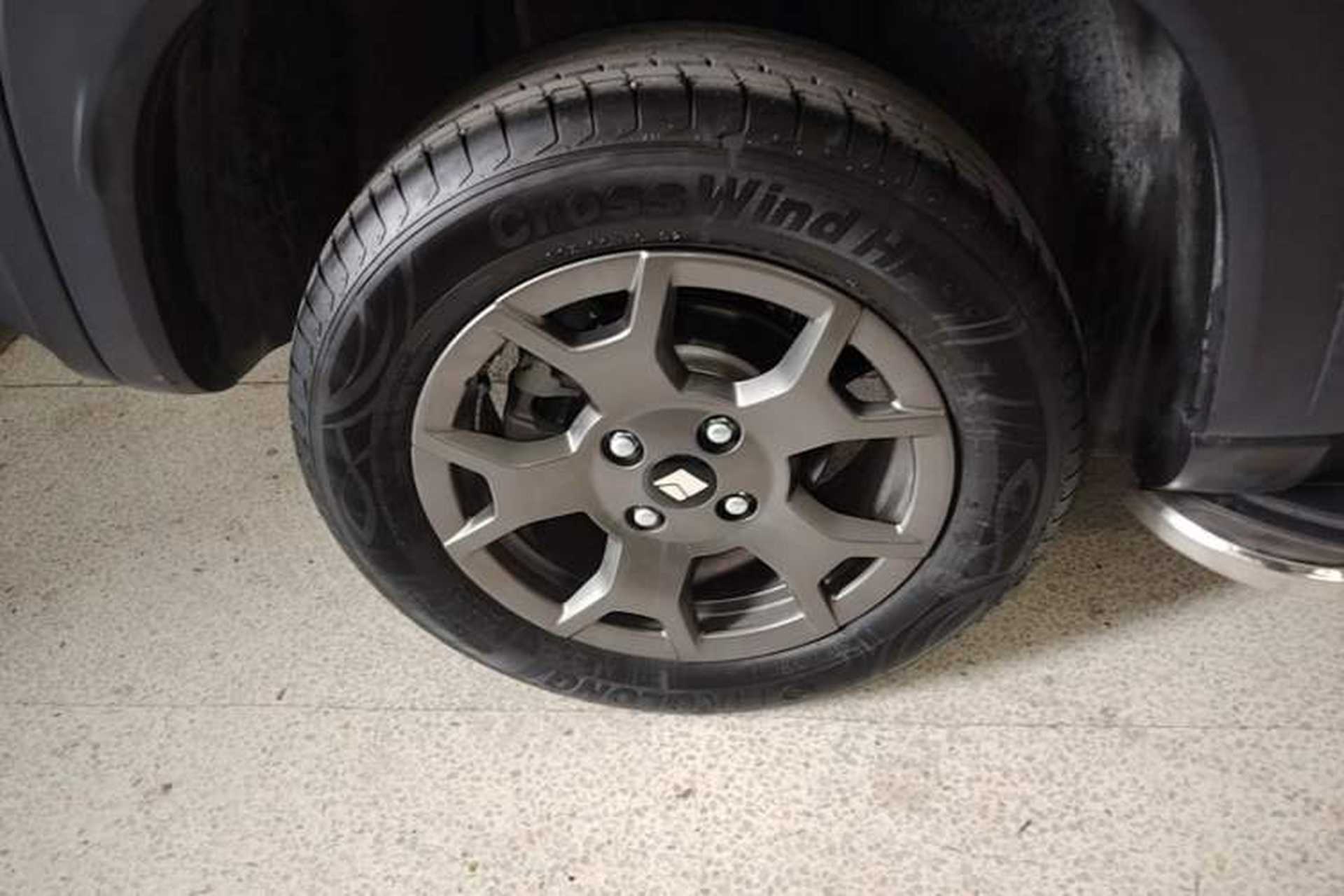 Used Baojun Spark EUV 2025 Flagship Edition 5 Seats Right Rear Wheel Hub