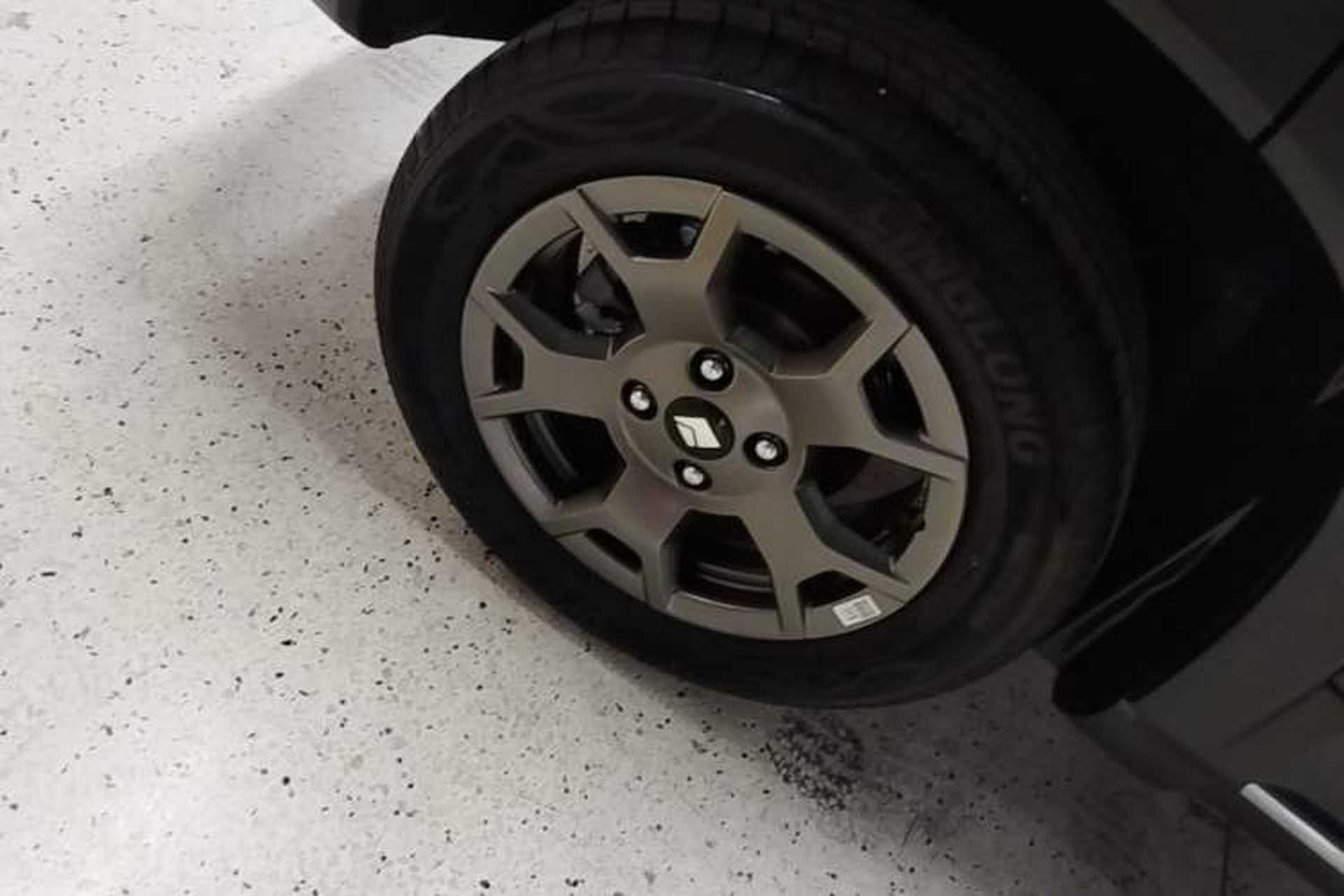 Used Baojun Spark EUV 2025 Flagship Edition 5 Seats Right Rear Wheel Hub