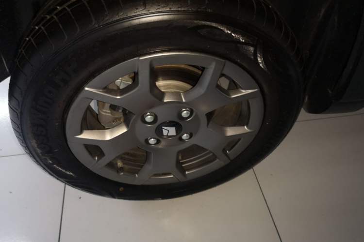 Used Baojun Spark EUV 2025 Flagship Edition 5 Seats Right Rear Wheel Hub