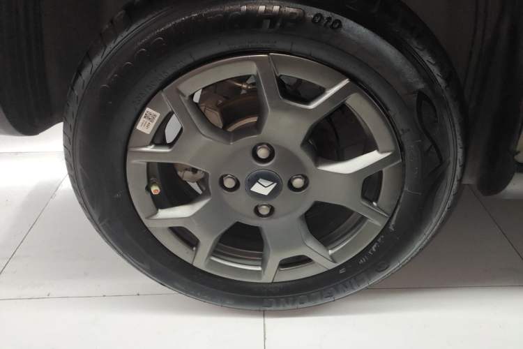 Used Baojun Spark EUV 2025 Flagship Edition 5 Seats Right Rear Wheel Hub