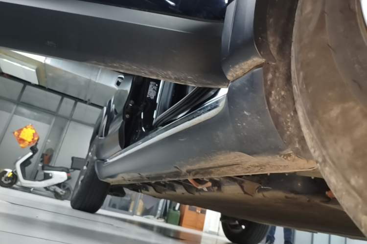 Used Baojun Spark EUV 2025 Flagship Edition 5 Seats Right Side Sill